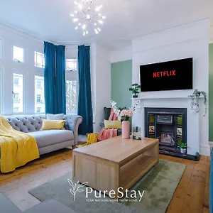 https://incredible-house-in-central-bath-sleeps-12-parking.tophotelsbath.com